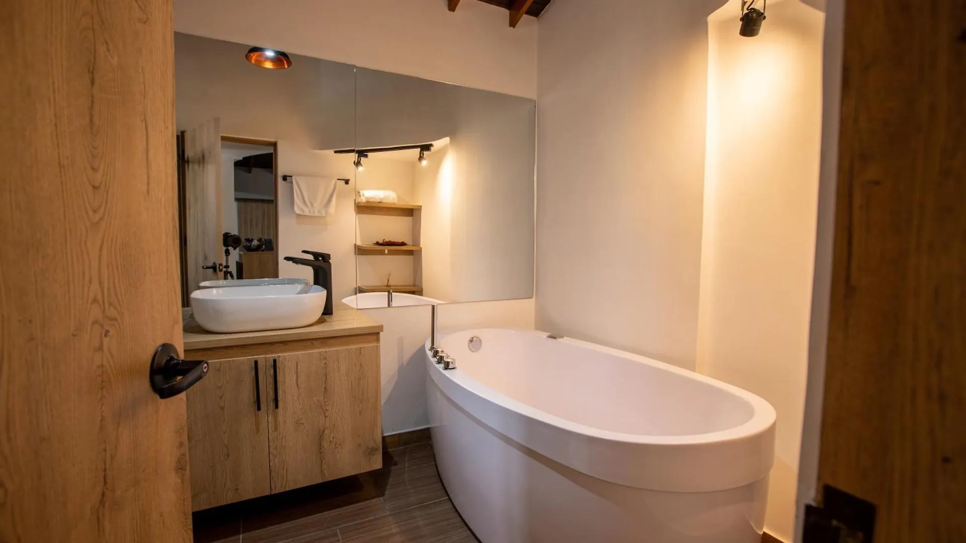 Level Coliving Apartman Medellín